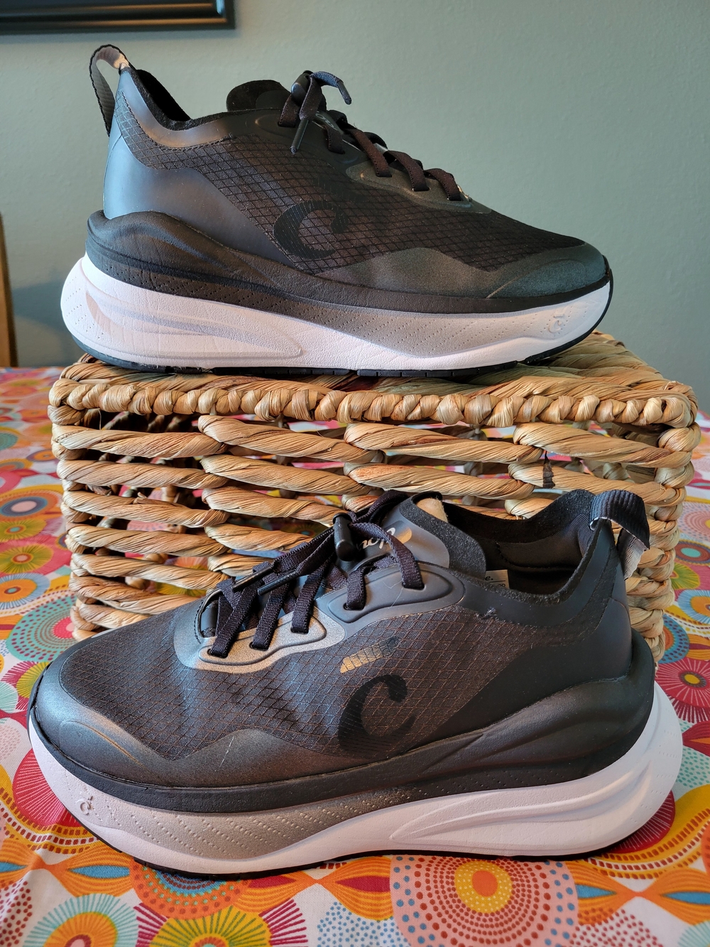 Clove Alto Night Shift Shoes Sneakers Size 6 Black And White
